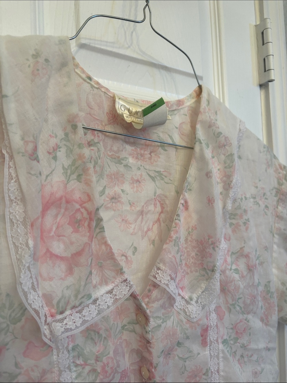 Gunne Sax Sheer Floral Blouse in Pink and White - Picture 2 of 4
